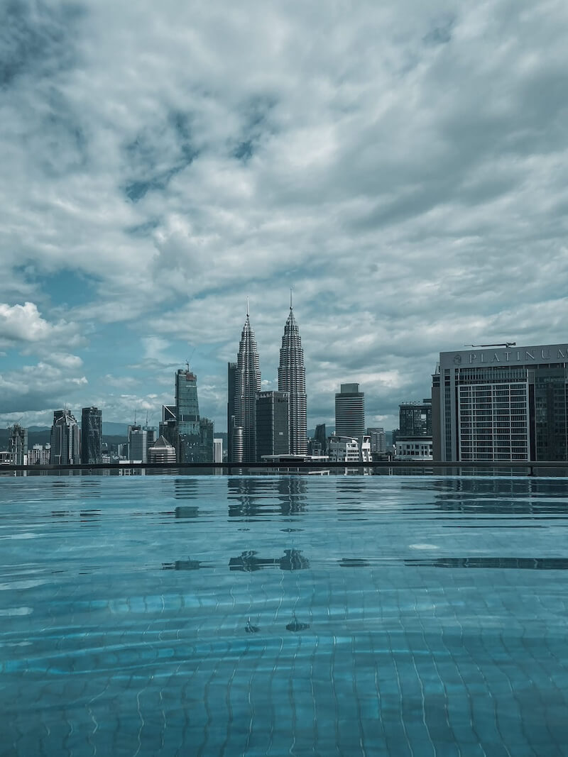 Infinity Pool am Rooftop