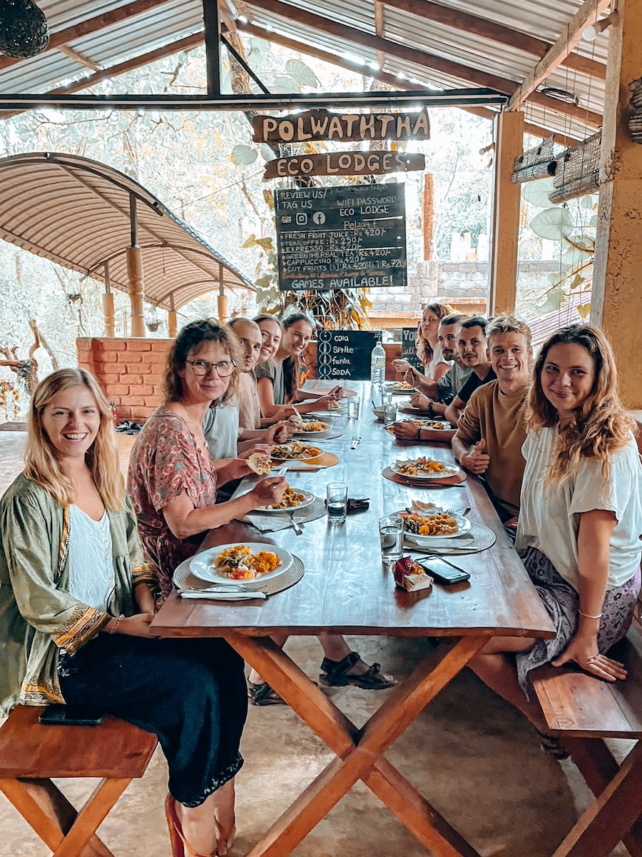 Yoga Crew beim Retreat in Digana