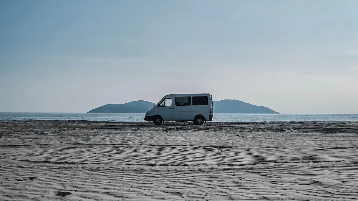Seitenansicht Mercedes Sprinter Campervan